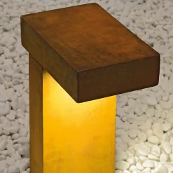 SLV Rusty Pathlight - ruosteenruskea sokkelivalaisin