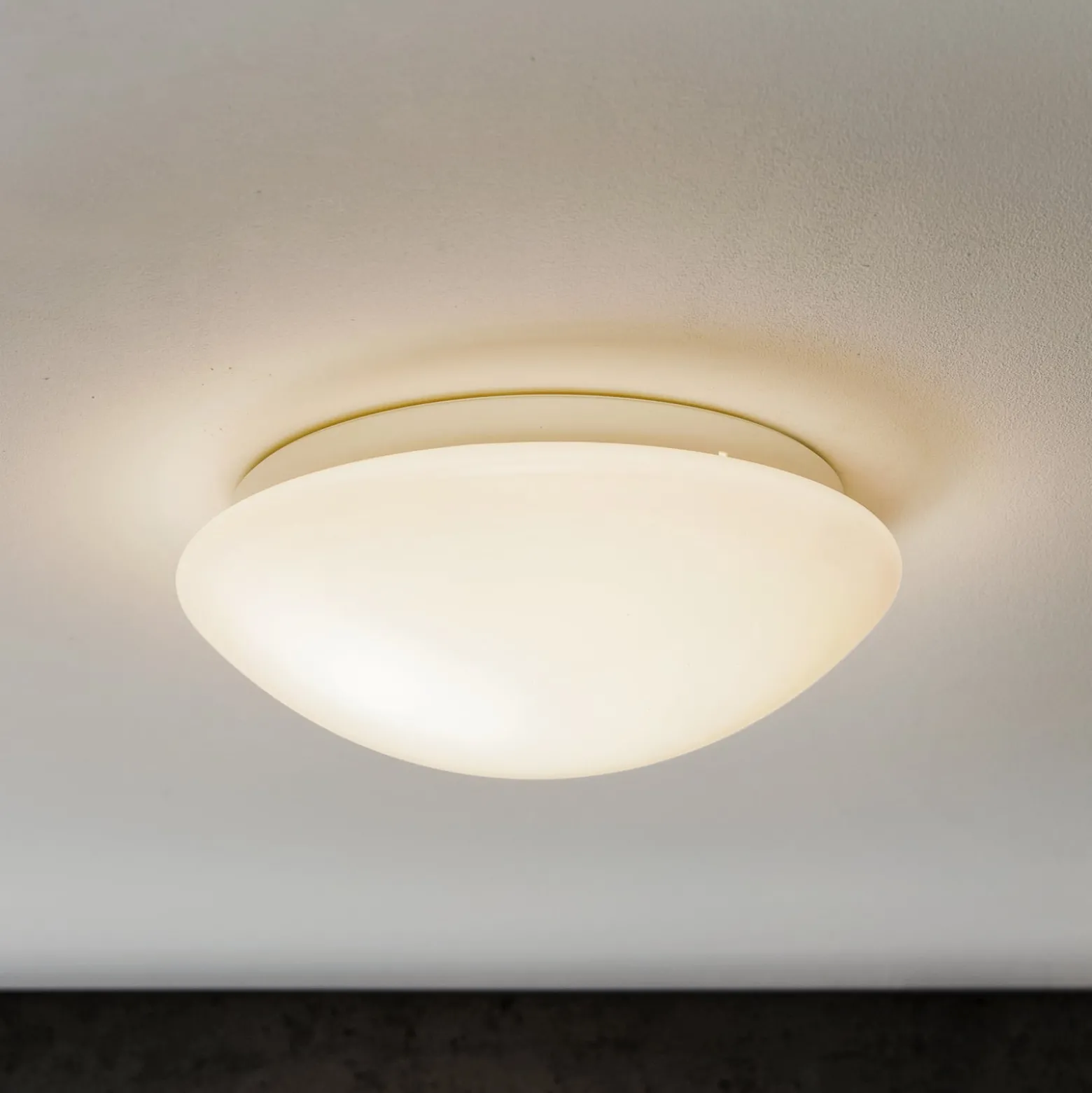STEINEL RS 16 S -LED-kattovalaisin tunnistimella