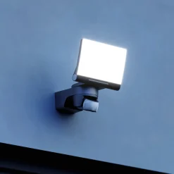 STEINEL XLED Home 2 S -kohdevalaisin ulos, musta, IP44