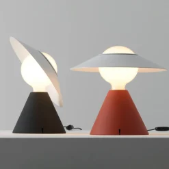 Stilnovo Fante LED-pöytävalaisin, 2700 K, punainen