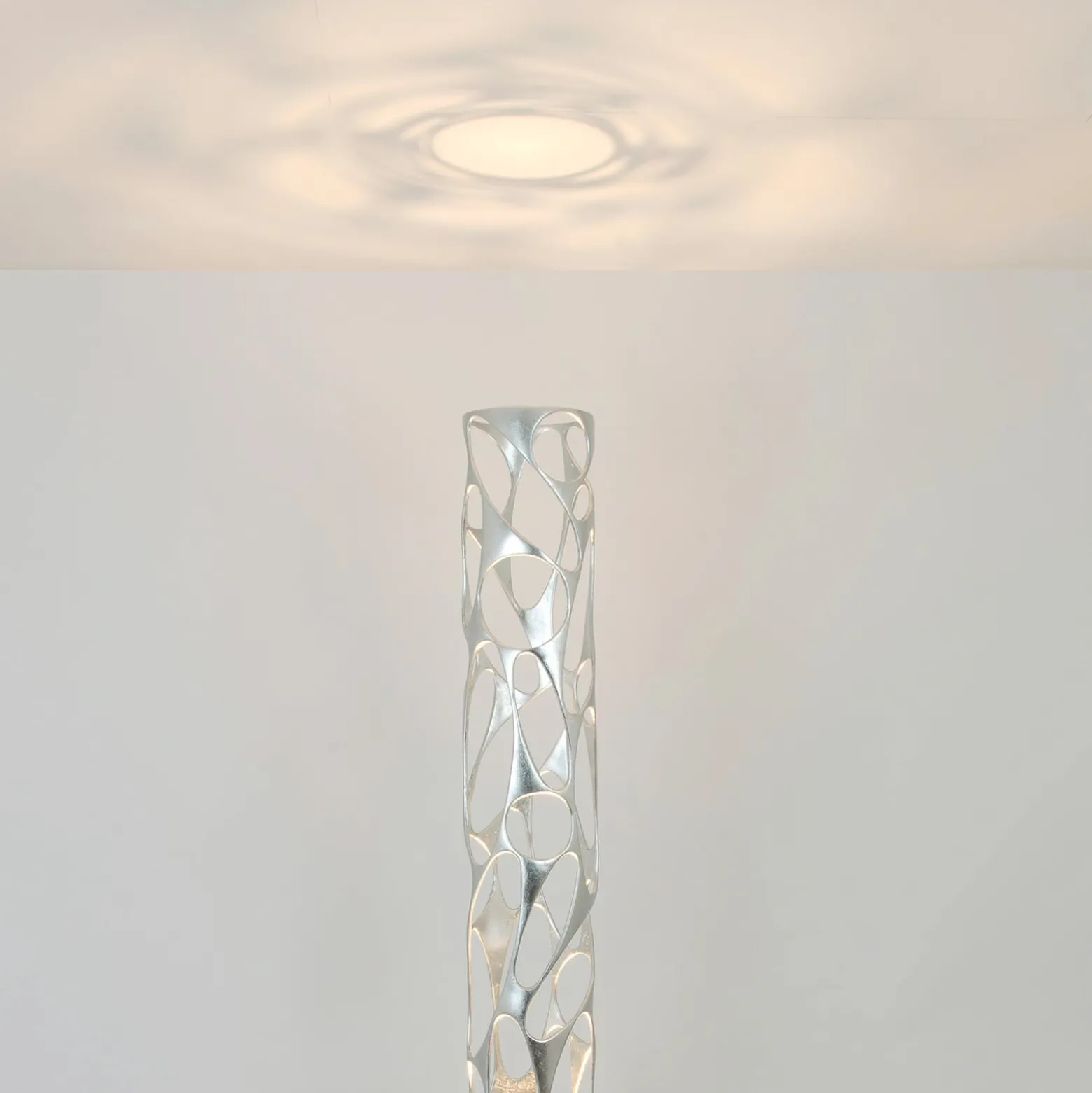 Talismano lattiavalaisin, hopeanvärinen, korkeus 176 cm, rautaa