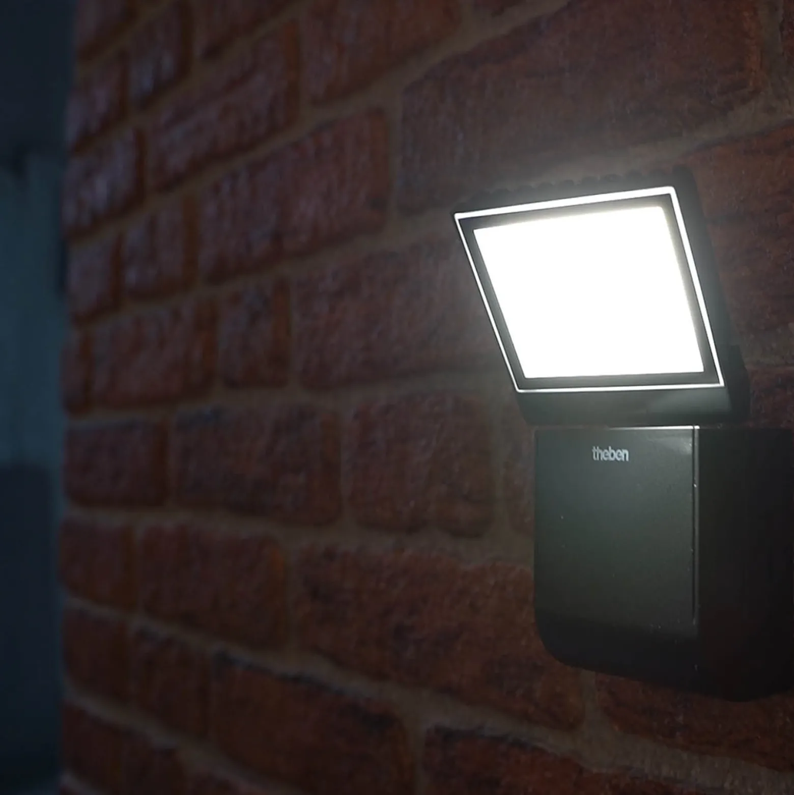 Theben LED-ulkoseinävalaisin theLeda S8-100L, musta, 4000 K