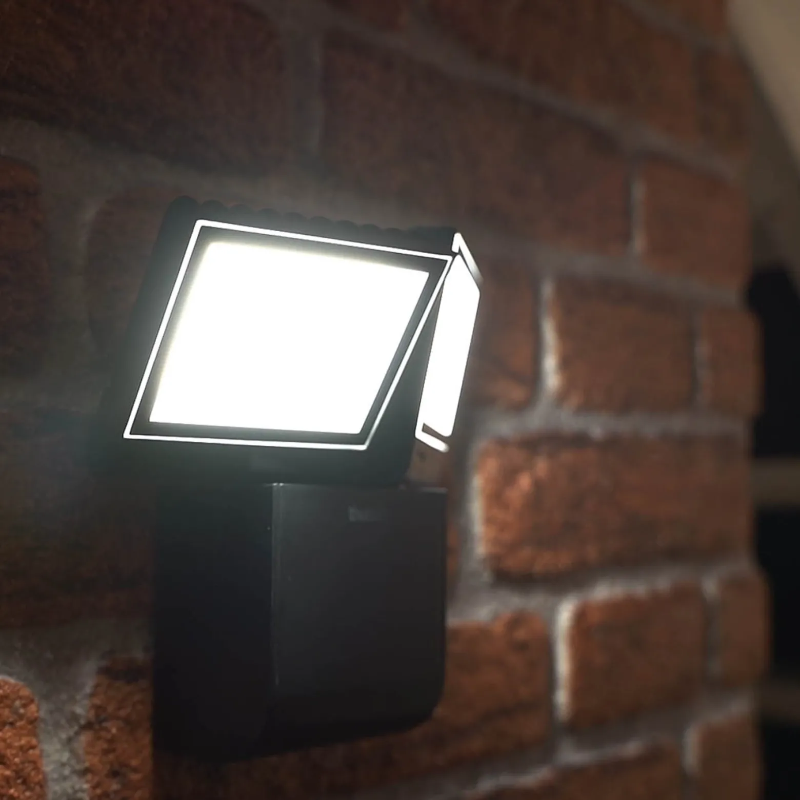 Theben LED-ulkoseinävalaisin theLeda S17-100L, musta, 2-valoinen