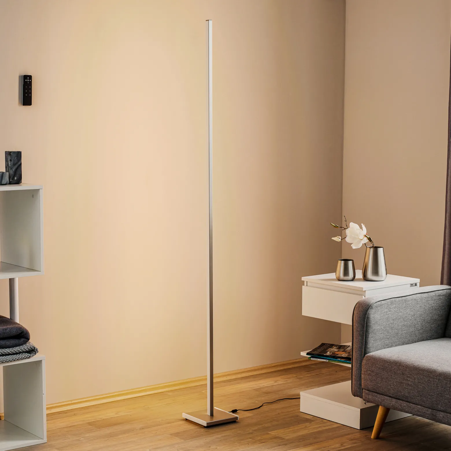 Toiminnallinen LED-lattiavalaisin Orix, valkoinen, 180 cm