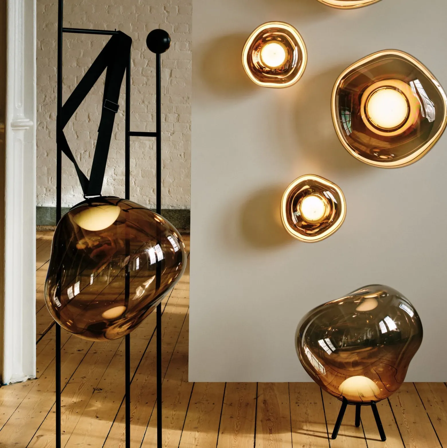 Tom Dixon LED-akkuinen terassilamppu Melt large, kullanvärinen