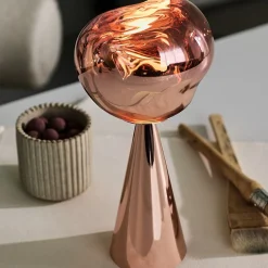Tom Dixon LED-akku-pöytälamppu Melt, kuparinen, korkeus 29 cm