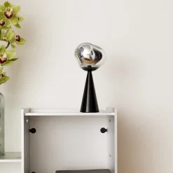 Tom Dixon LED-akkupöytälamppu Melt Portable, musta, 29 cm