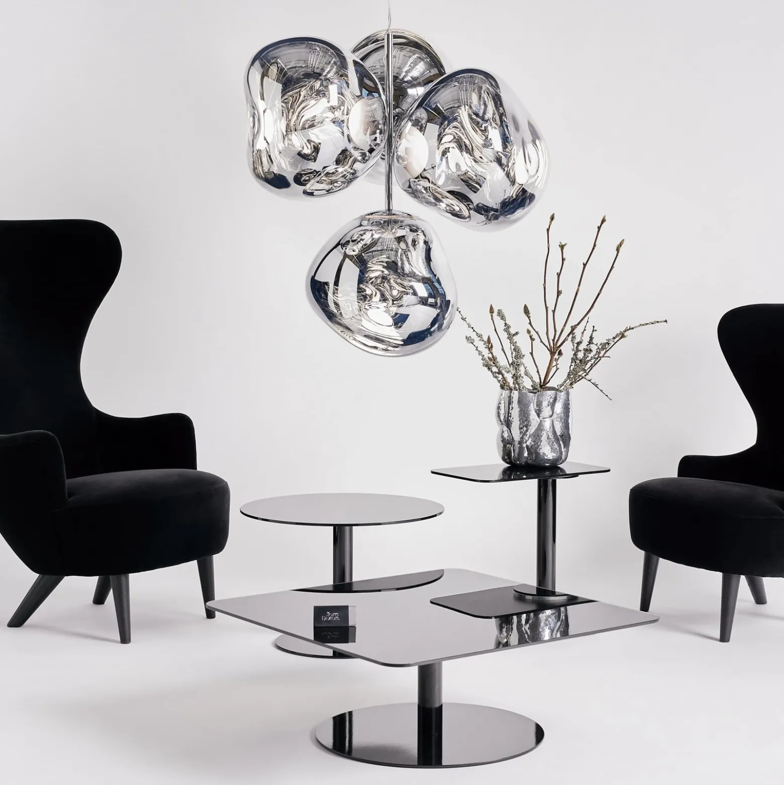 Tom Dixon LED-kattokruunu Melt Chandelier, kromivärinen