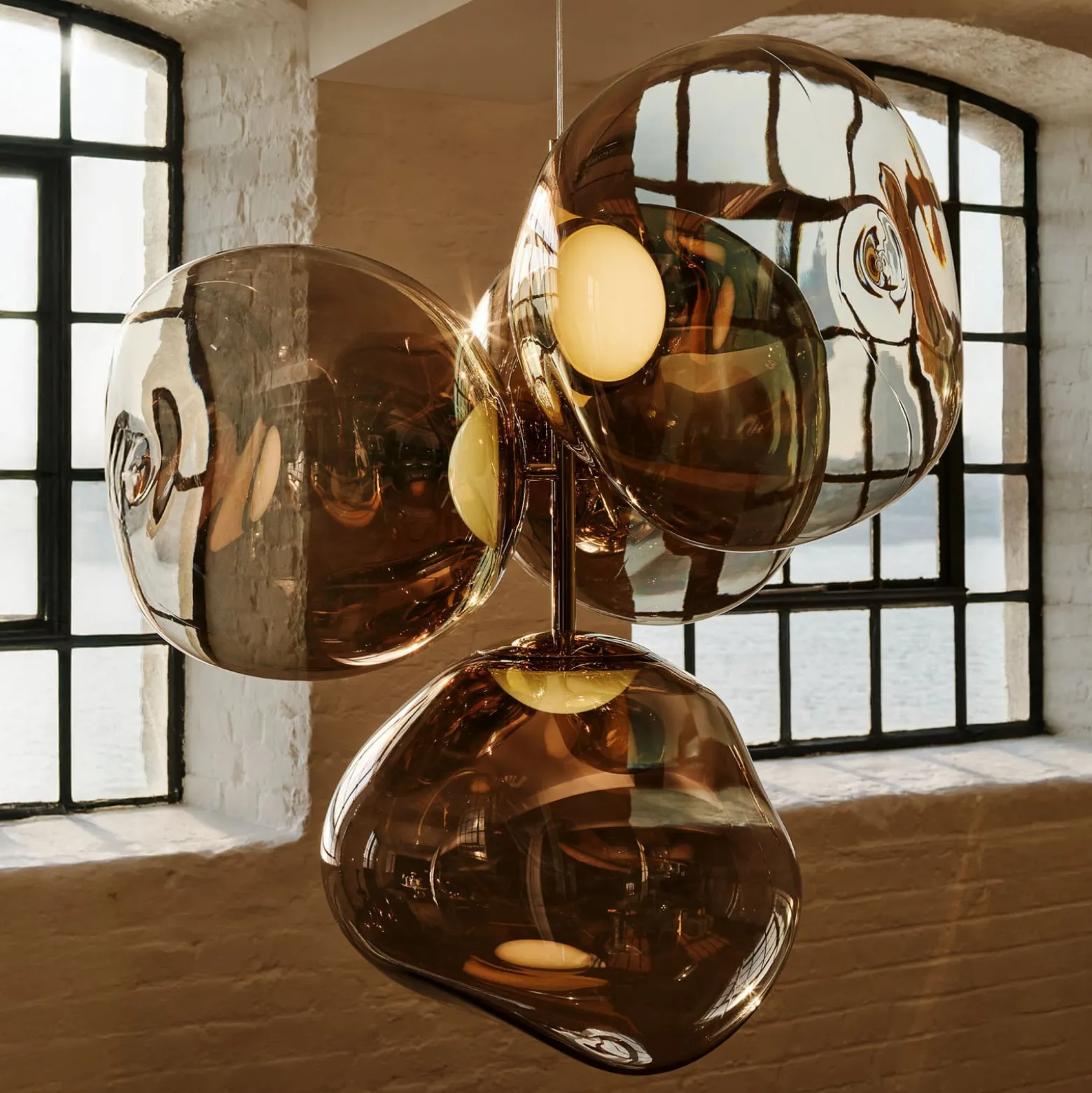 Tom Dixon LED-kattokruunu Melt Chandelier, pronssinvärinen