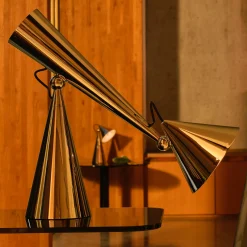 Tom Dixon LED-pöytälamppu Pose Task Light, kultainen, 41 cm