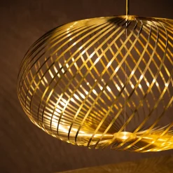 Tom Dixon Spring Large riippuvalo Ø 95 cm messinki