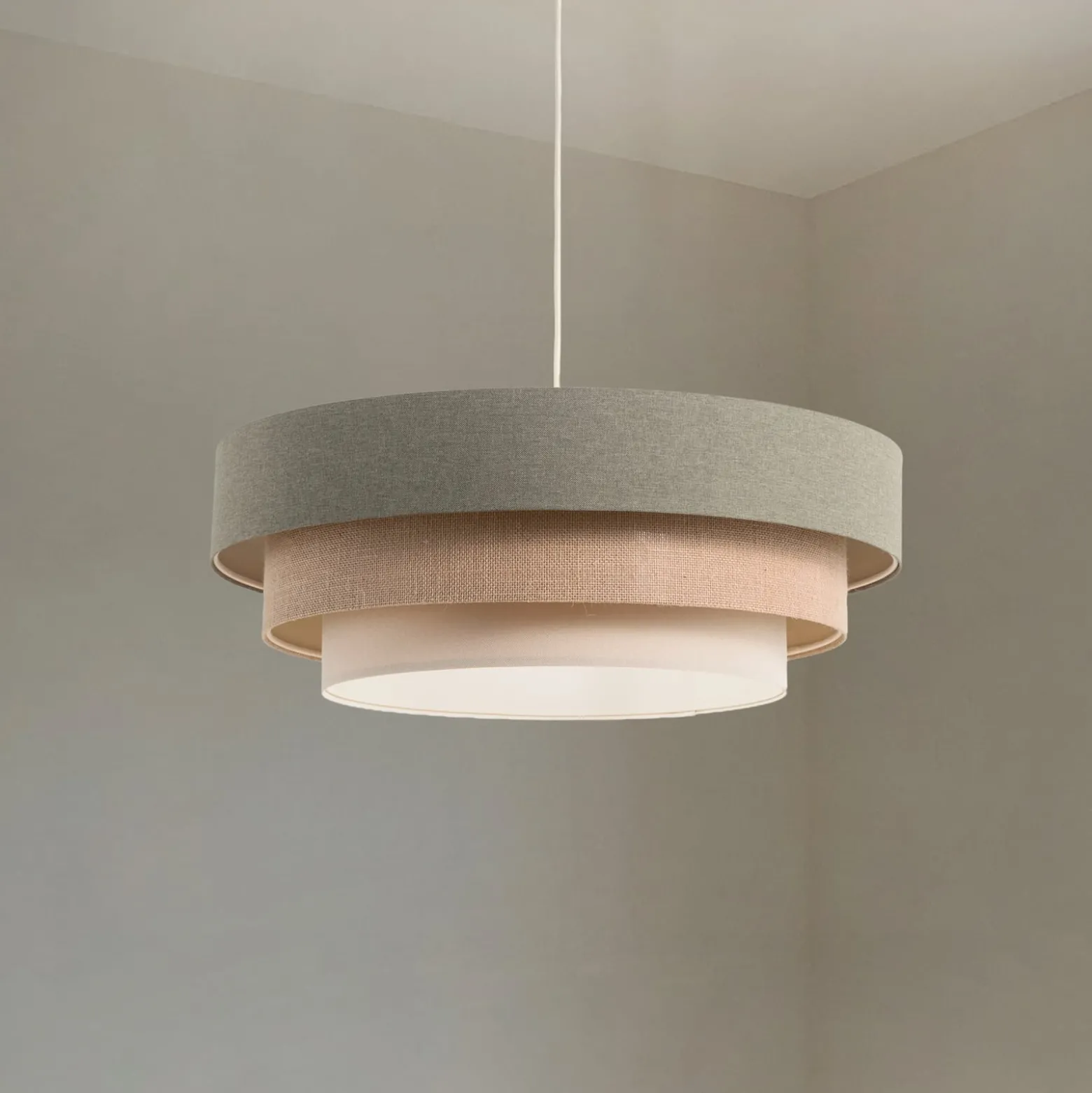 Triniti-riippuvalaisin, vihreä/beige/kermanvärinen, Ø 60 cm, tekstiili