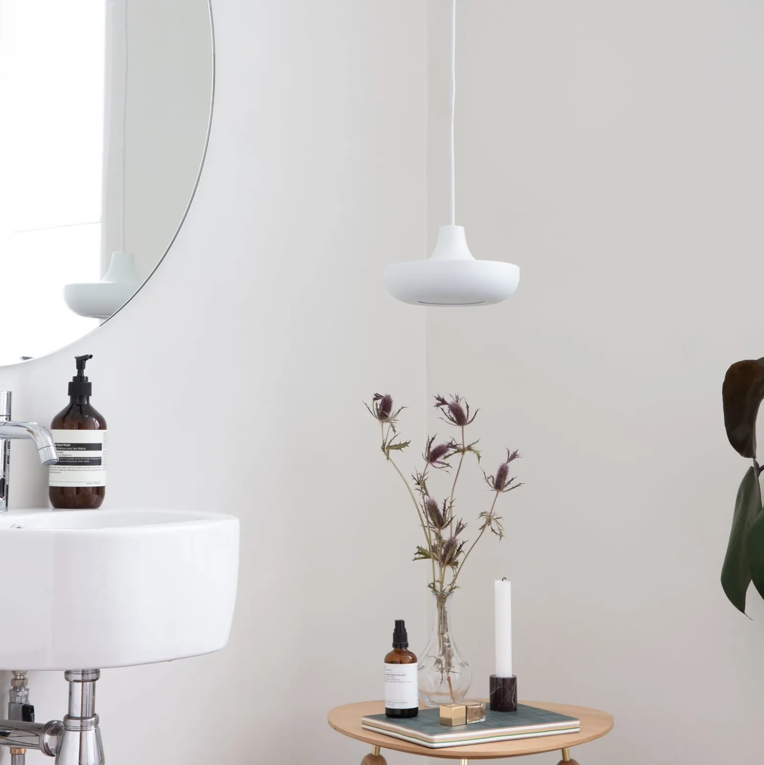 UMAGE Cassini mini LED-riippuvalaisin valkoinen