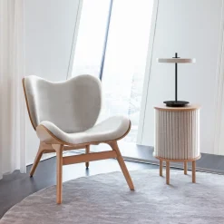 UMAGE LED-pöytävalaisin Asteria Table, USB, helmiäisvalkoinen/musta