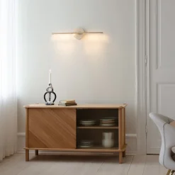 UMAGE LED-seinävalaisin Omni, messinki, pituus 74 cm
