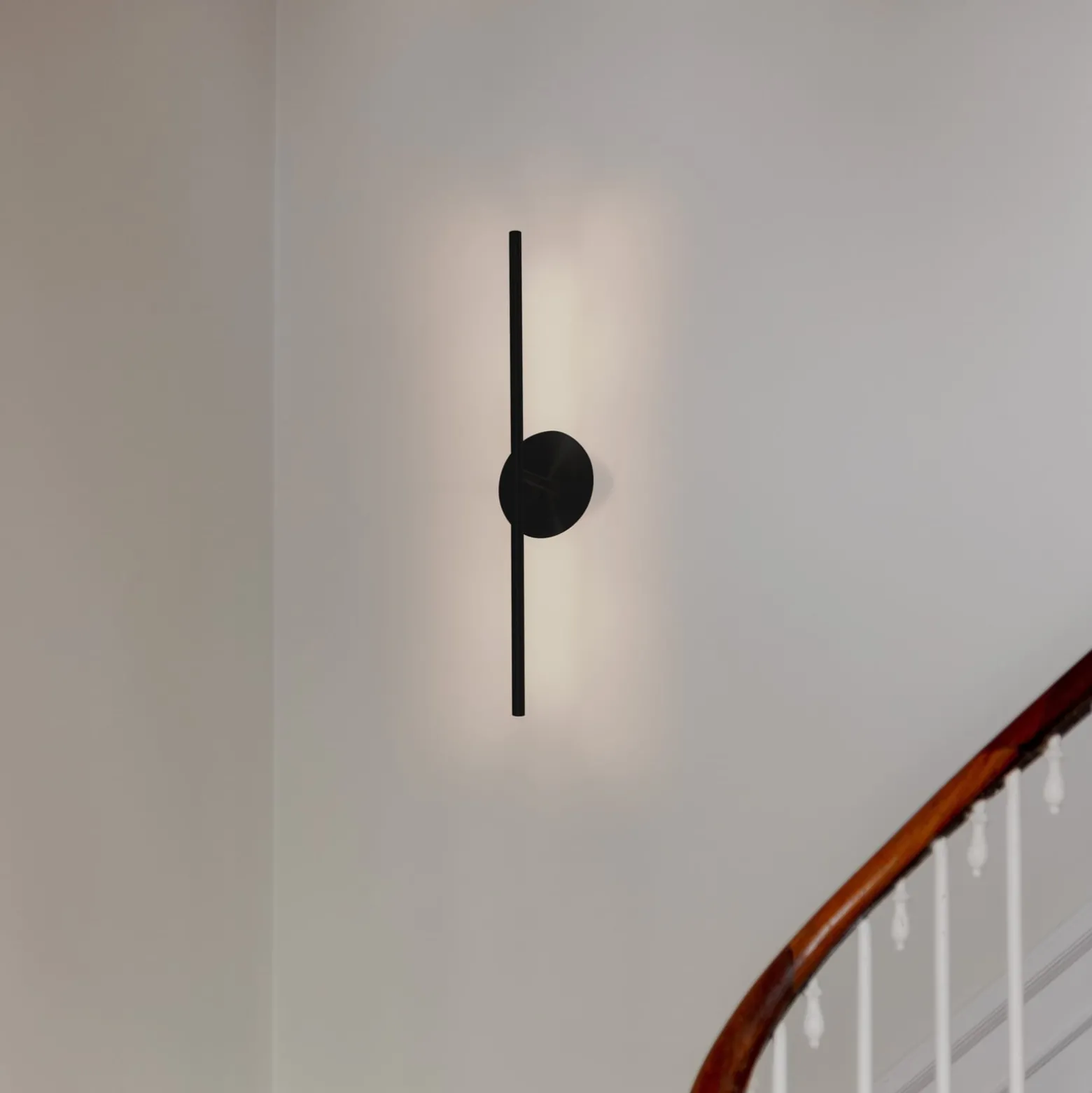 UMAGE LED-seinävalaisin Omni, musta, pituus 74 cm