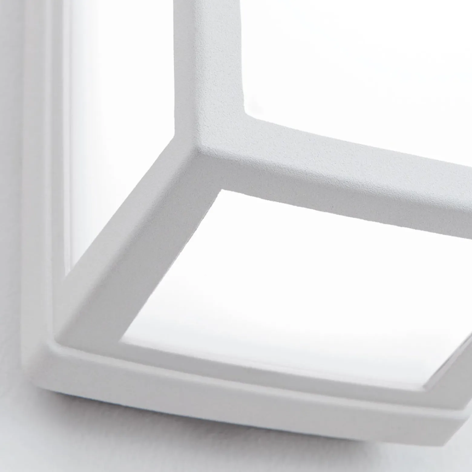 Valkoinen LED-ulkoseinävalaisin Bob IP54 alumiinia