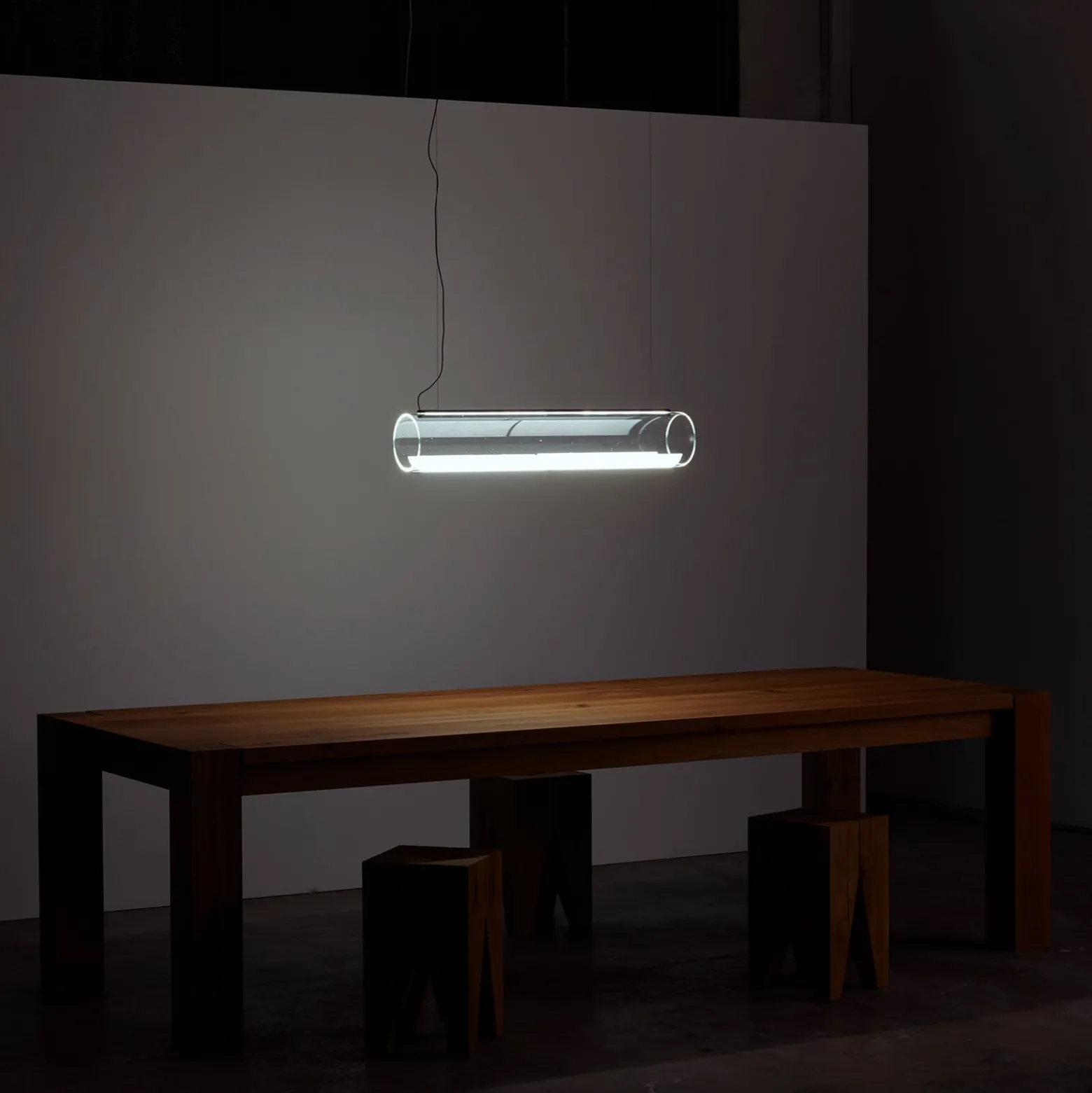 Vibia Guise 2277 LED-riippuvalaisin, pituus 89 cm