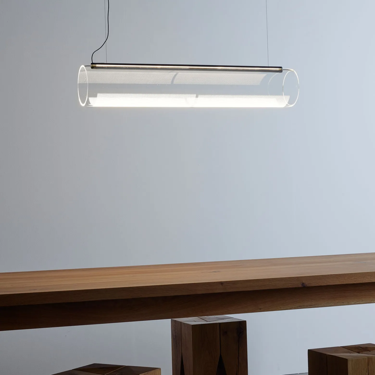 Vibia Guise 2277 LED-riippuvalaisin, pituus 89 cm