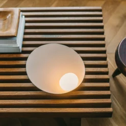 Vibia Musa 7404 pöytälamppu, paristot, kyyhky