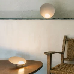 Vibia Musa 7404 pöytälamppu, paristot, kyyhky