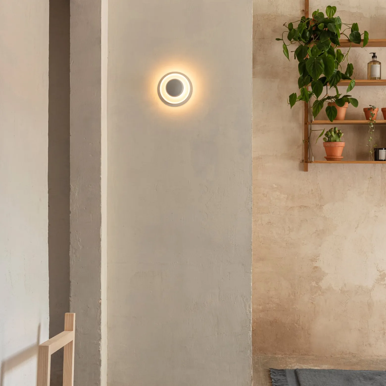 Vibia Top LED-seinävalaisin Ø 17 cm valkoinen