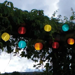Värikäs aurinkokäyttöinen LED-valosarja, 10 palloa