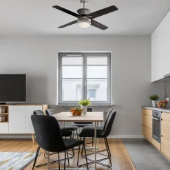 Westinghouse Oscar -kattotuuletin LED-valolla