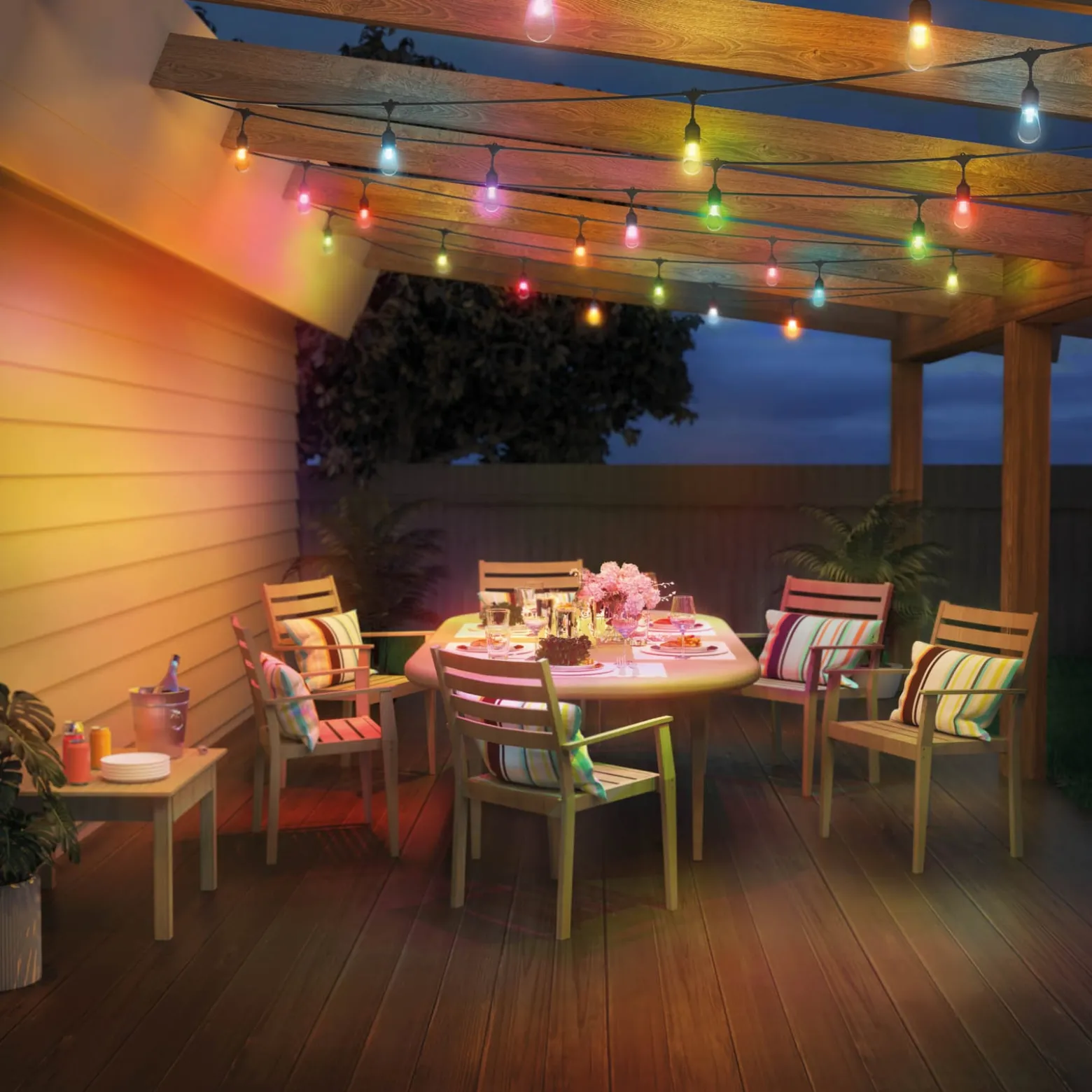 WiZ String Lights LED-valoketju ulkotiloissa, 14,8 m, CCT, RGB