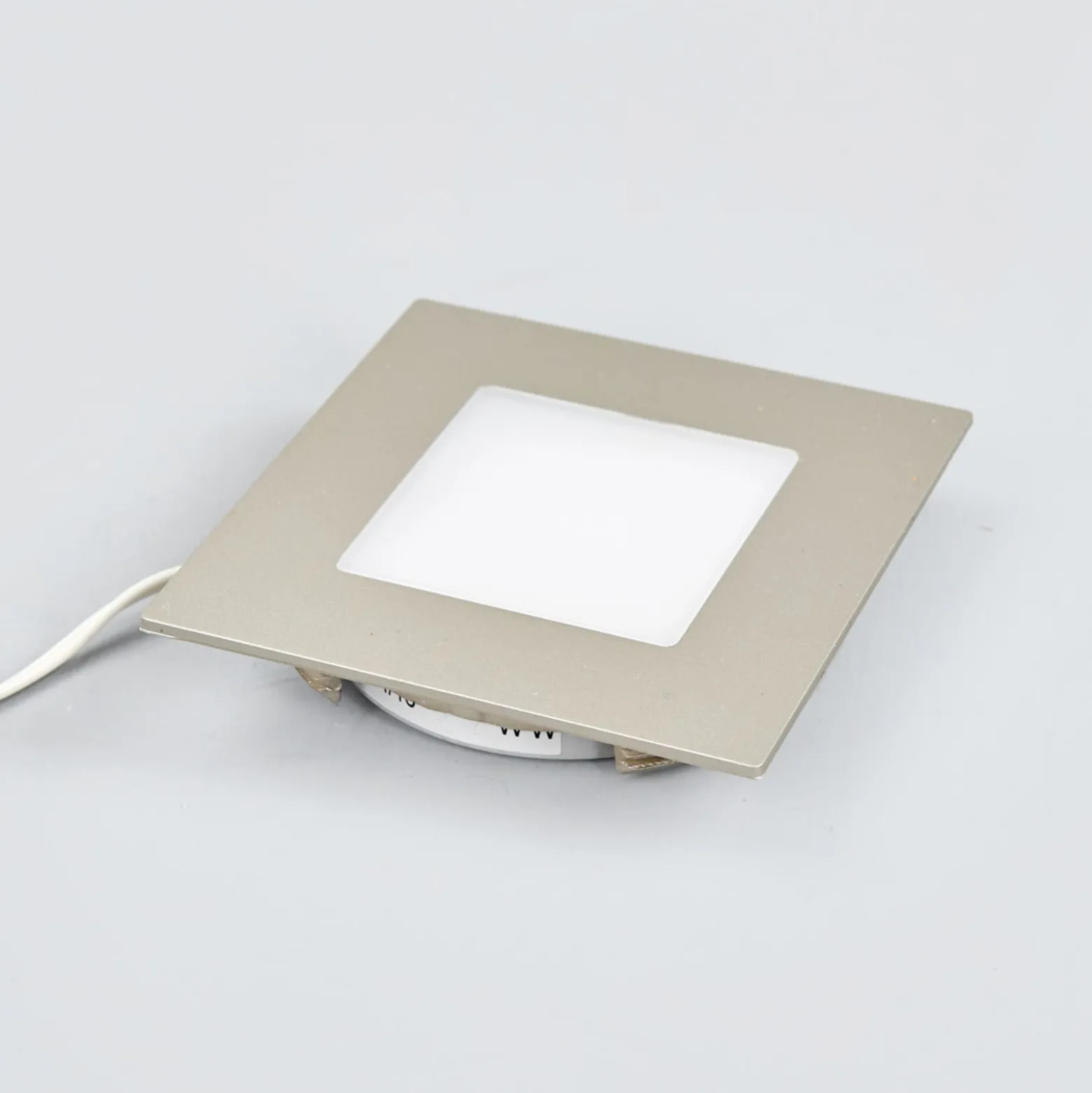 Yksittäisvalaisin FQ 68-LED