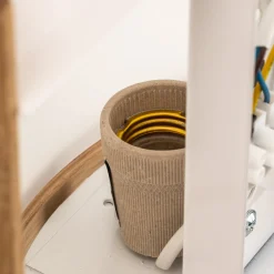 Zanna seinävalaisin puusta, korkeus 22 cm, vaalea tammi